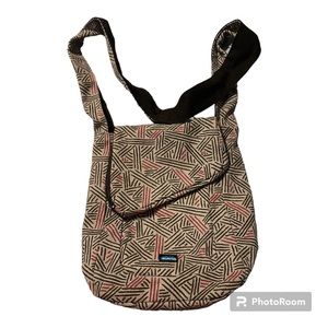 KAVU crossbody cotton bag - 100% cotton - flap over is a zippered pocket in EUC!
